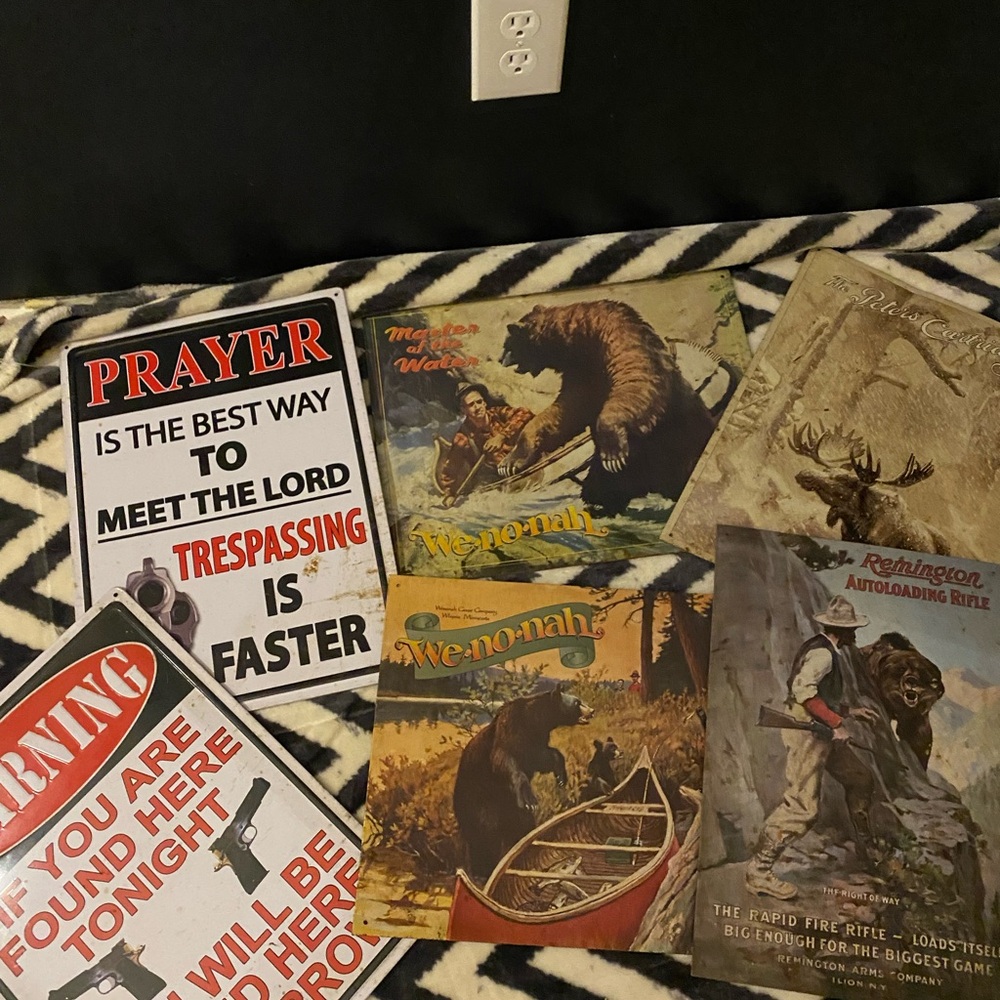 Country collectible tin signs